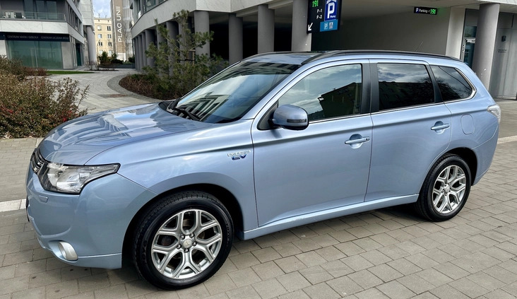 Mitsubishi Outlander cena 60000 przebieg: 209000, rok produkcji 2014 z Gdynia małe 37